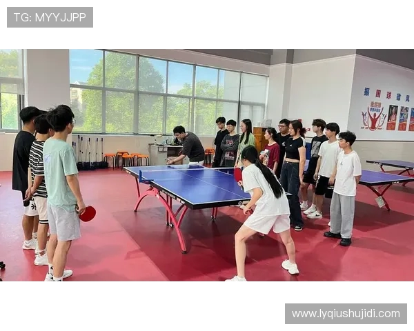 乒乓球盛宴：深入了解西安乒乓球队的默契配合与训练之道