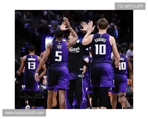 国王队与尼克斯队精彩对决全景图集回顾篮球盛宴瞬间