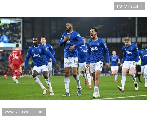 曼联与莱斯特城整容分析揭示两队阵容深度与战术布局差异 曼联与莱斯特城整容分析揭示两队阵容深度与战术布局差异