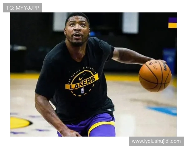 马库斯斯马特在NBA赛场上的精彩表现与职业生涯回顾