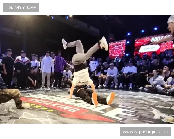 全国街舞大赛点评：北京街舞队默契配合展现团队精神与创意魅力